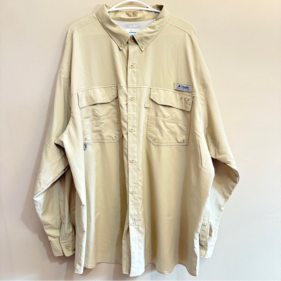 $15⚡️Columbia Men's Tan Button Down Sun Shade Omni Shield Shirt - Picture 3 of 16